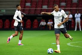 发挥也不容 发挥也不容